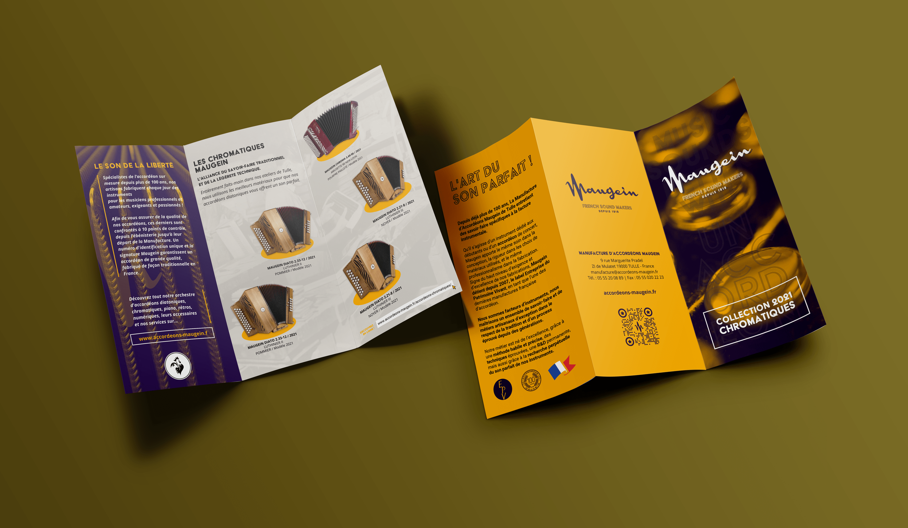 Trifold mockup double pages haut